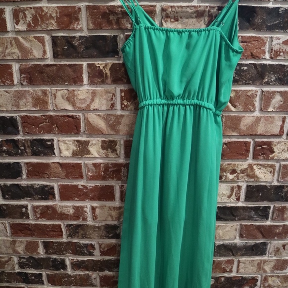 Guess Maxi Dress - Picture 2 of 3